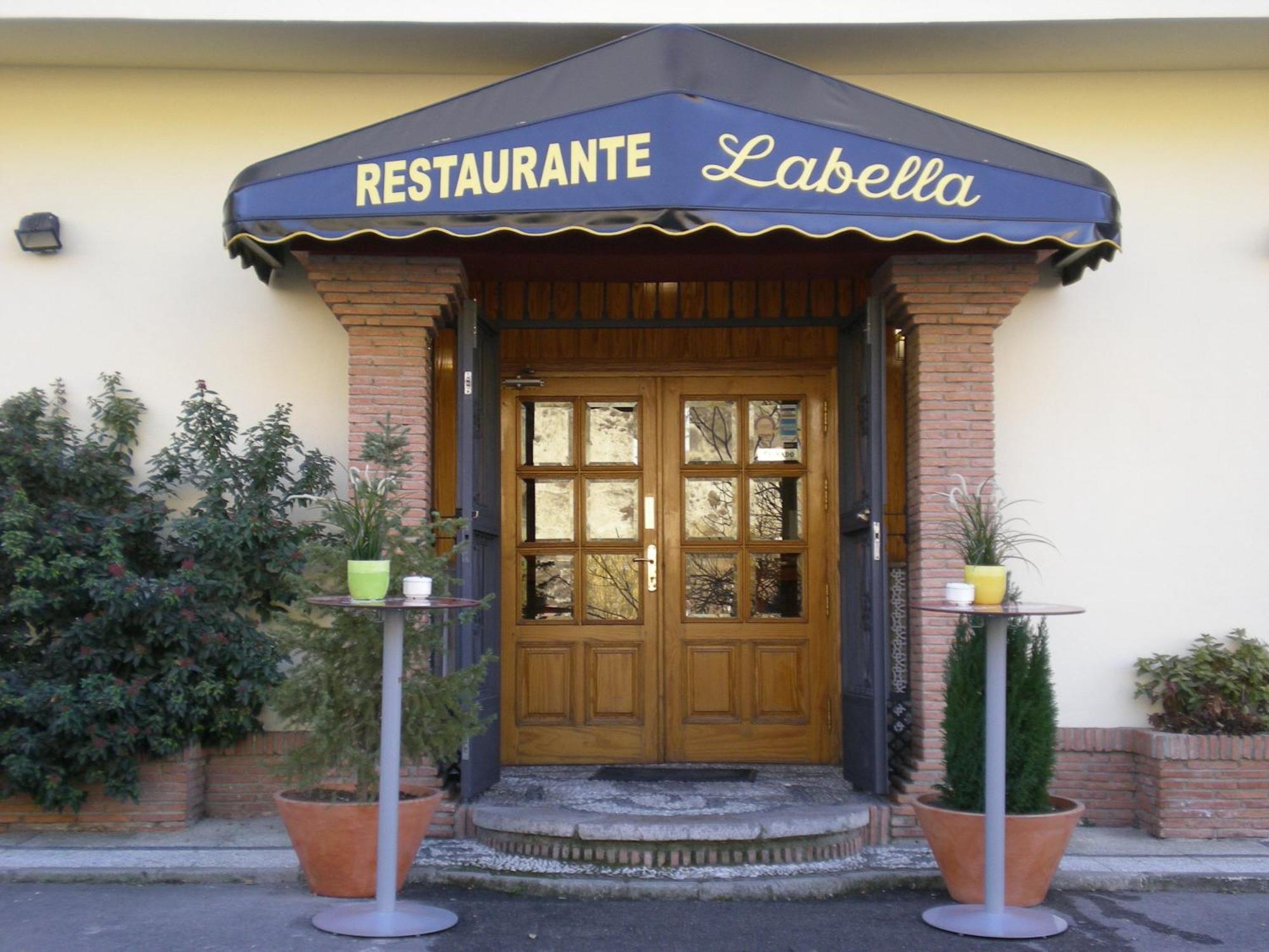 Hotel Labella Maria Pinos Genil Exterior foto