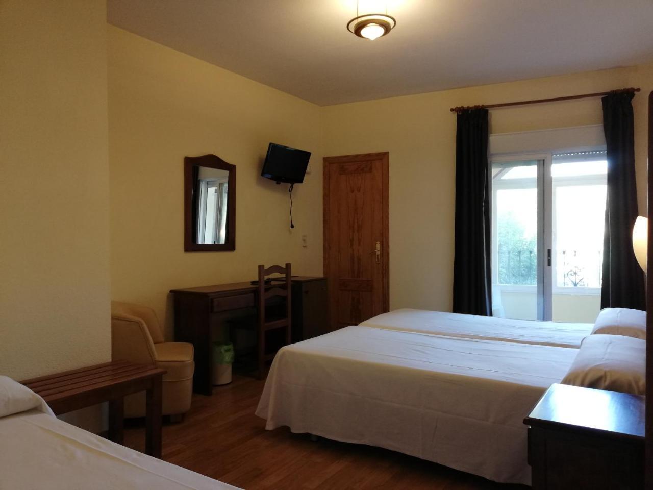 Hotel Labella Maria Pinos Genil Exterior foto
