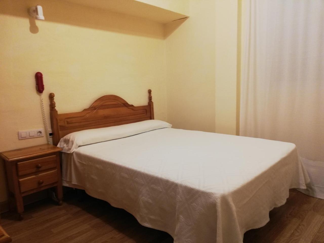 Hotel Labella Maria Pinos Genil Exterior foto