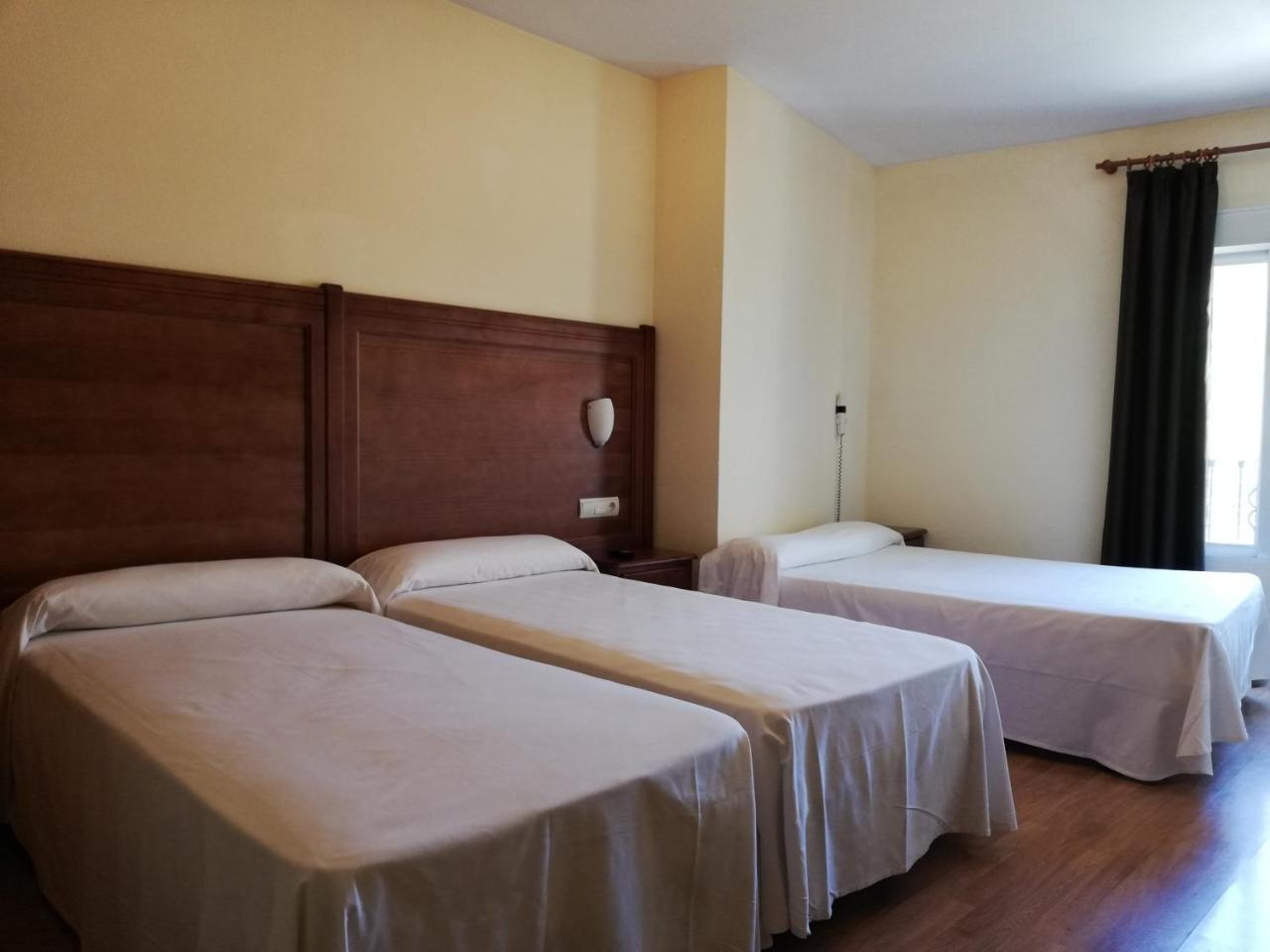 Hotel Labella Maria Pinos Genil Exterior foto
